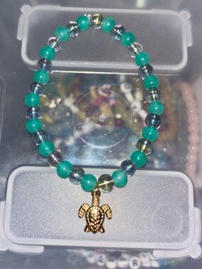 Iridescent turtles handcrafted bracelet 🐢